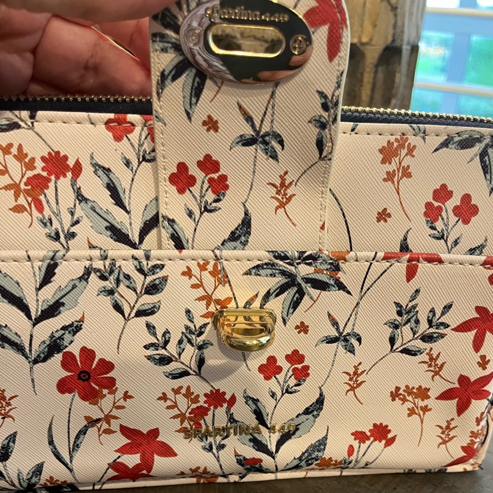 Spartina 449 Floral Cream Crossbody Bag w/ Removable/Adjustable Strap - Picture 8 of 11